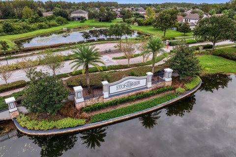 House in Lutz, Florida 4 bedrooms, 235.41 sq.m. № 1755408 - photo 2