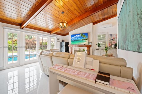 Villa ou maison à vendre à Boca Raton, Floride: 4 chambres, 279.08 m2 № 1950691 - photo 13