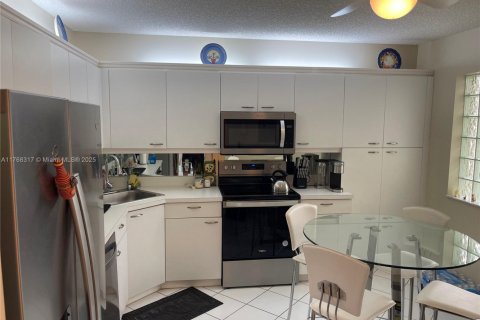 Condo in Boynton Beach, Florida, 3 bedrooms  № 1937513 - photo 25