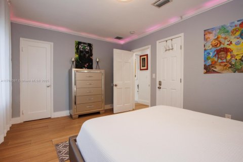 Villa ou maison à louer à Miami, Floride: 3 chambres, 142.88 m2 № 1867535 - photo 7