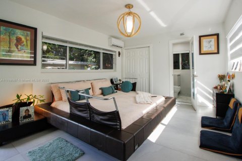 Villa ou maison à louer à Miami, Floride: 3 chambres, 142.88 m2 № 1867535 - photo 17