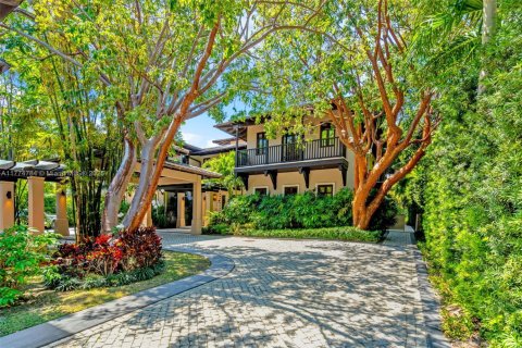 Villa ou maison à louer à Key Biscayne, Floride: 8 chambres, 1024.53 m2 № 1981648 - photo 6