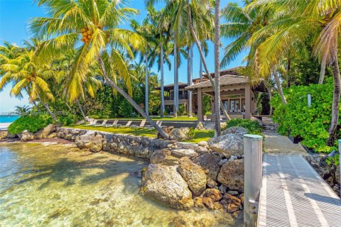 Villa ou maison à louer à Key Biscayne, Floride: 8 chambres, 1024.53 m2 № 1981648 - photo 21