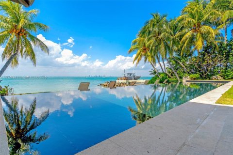 Villa ou maison à louer à Key Biscayne, Floride: 8 chambres, 1024.53 m2 № 1981648 - photo 25