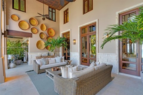 Villa ou maison à louer à Key Biscayne, Floride: 8 chambres, 1024.53 m2 № 1981648 - photo 17