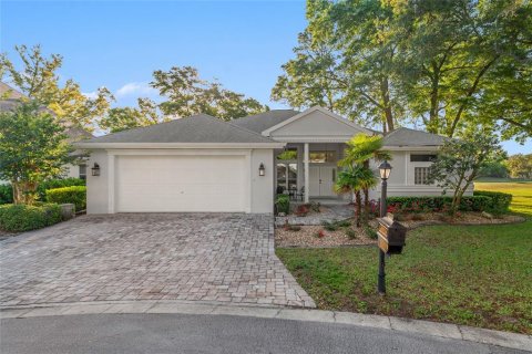 House in Ocala, Florida 3 bedrooms, 192.21 sq.m. № 2096319 - photo 4