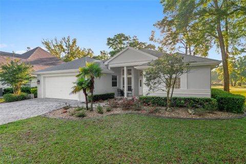 House in Ocala, Florida 3 bedrooms, 192.21 sq.m. № 2096319 - photo 3
