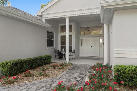 House in Ocala, Florida 3 bedrooms, 192.21 sq.m. № 2096319 - photo 8