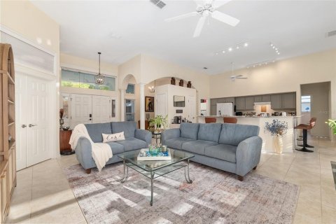 House in Ocala, Florida 3 bedrooms, 192.21 sq.m. № 2096319 - photo 10