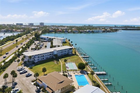Condominio en venta en Sarasota, Florida, 2 dormitorios, 75.81 m2 № 2142346 - foto 2