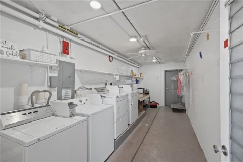 Condominio en venta en Sarasota, Florida, 2 dormitorios, 75.81 m2 № 2142346 - foto 24
