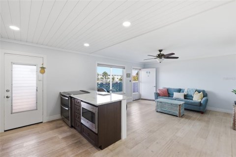 Condominio en venta en Sarasota, Florida, 2 dormitorios, 75.81 m2 № 2142346 - foto 10