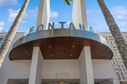 Copropriété à louer à Miami Beach, Floride: 1 chambre, 38.18 m2 № 1764880 - photo 2