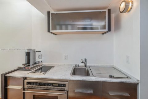 Copropriété à louer à Miami Beach, Floride: 1 chambre, 38.18 m2 № 1764880 - photo 12