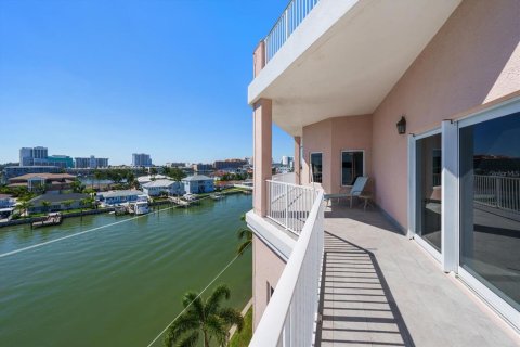 Купить кондоминиум в Клируотер, Флорида 5 комнат, 338.35м2, № 2423588 - фото 11