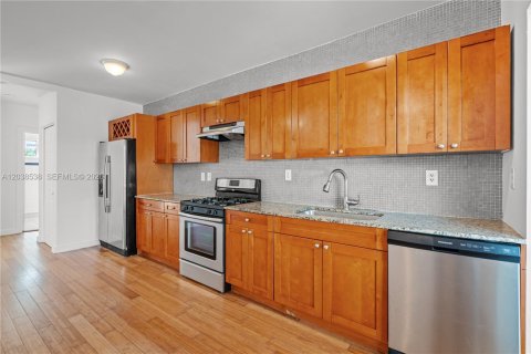 Apartamento en alquiler en Miami Beach, Florida, 1 dormitorio, 61.32 m2 № 2085858 - foto 14