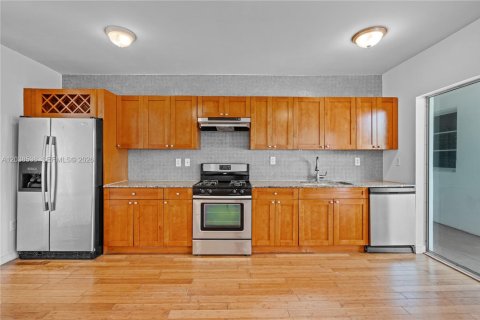Apartamento en alquiler en Miami Beach, Florida, 1 dormitorio, 61.32 m2 № 2085858 - foto 13