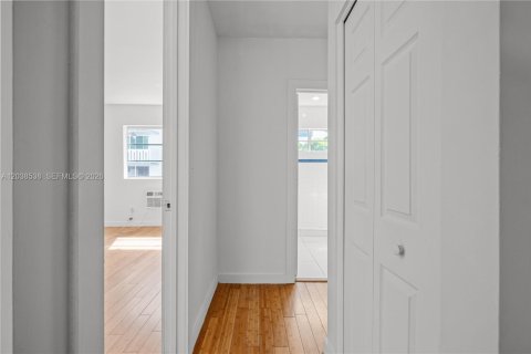 Apartamento en alquiler en Miami Beach, Florida, 1 dormitorio, 61.32 m2 № 2085858 - foto 15