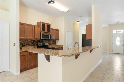 House in Palm Coast, Florida 4 bedrooms, 201.04 sq.m. № 1910062 - photo 18