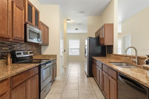 House in Palm Coast, Florida 4 bedrooms, 201.04 sq.m. № 1910062 - photo 20