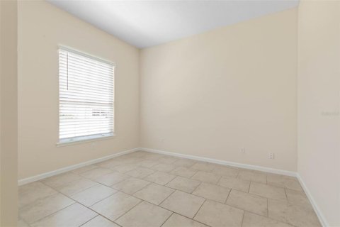 House in Palm Coast, Florida 4 bedrooms, 201.04 sq.m. № 1910062 - photo 8