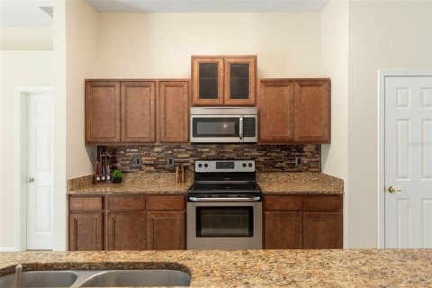 House in Palm Coast, Florida 4 bedrooms, 201.04 sq.m. № 1910062 - photo 17