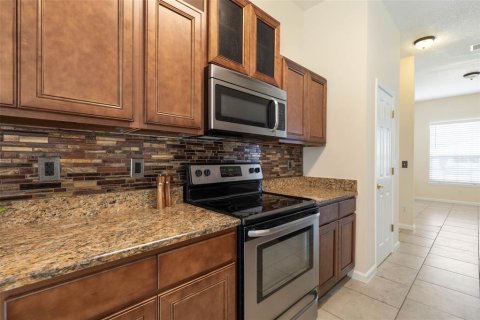 House in Palm Coast, Florida 4 bedrooms, 201.04 sq.m. № 1910062 - photo 19
