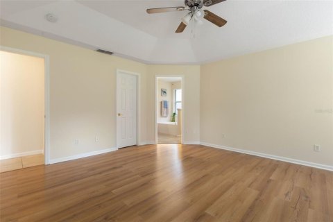 House in Palm Coast, Florida 4 bedrooms, 201.04 sq.m. № 1910062 - photo 25