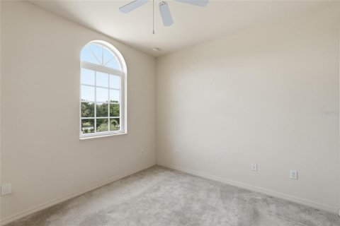 Townhouse in Punta Gorda, Florida 2 bedrooms, 107.21 sq.m. № 2215693 - photo 18