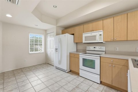 Townhouse in Punta Gorda, Florida 2 bedrooms, 107.21 sq.m. № 2215693 - photo 5