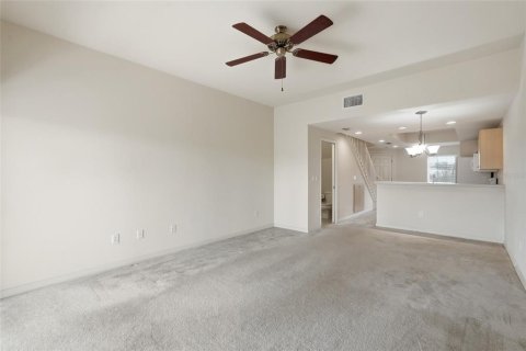 Townhouse in Punta Gorda, Florida 2 bedrooms, 107.21 sq.m. № 2215693 - photo 10