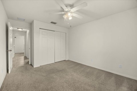 Casa en venta en Port St. Lucie, Florida, 4 dormitorios, 181.25 m2 № 2385480 - foto 4