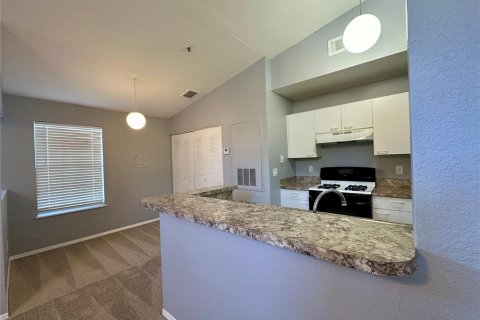 Condominio en alquiler en Kissimmee, Florida, 2 dormitorios, 102.01 m2 № 1916537 - foto 5