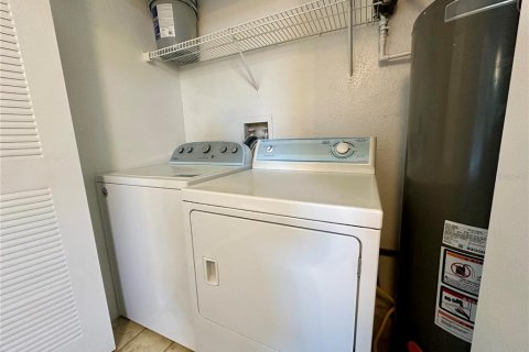 Condominio en alquiler en Kissimmee, Florida, 2 dormitorios, 102.01 m2 № 1916537 - foto 15