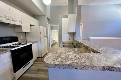 Condominio en alquiler en Kissimmee, Florida, 2 dormitorios, 102.01 m2 № 1916537 - foto 2