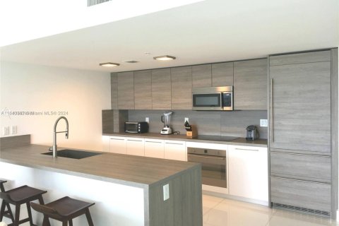 Copropriété à vendre à Sunny Isles Beach, Floride: 3 chambres, 158.4 m2 № 1934769 - photo 2