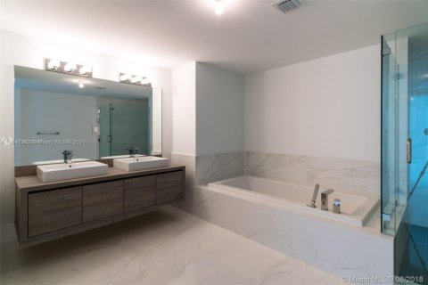 Copropriété à vendre à Sunny Isles Beach, Floride: 3 chambres, 158.4 m2 № 1934769 - photo 9
