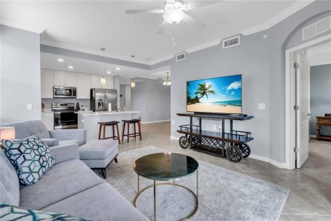 Condo in Bradenton, Florida, 3 bedrooms in LAKEWOOD NATIONAL  № 1386619 - photo 5