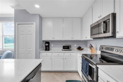 Condo in Bradenton, Florida, 3 bedrooms in LAKEWOOD NATIONAL  № 1386619 - photo 10