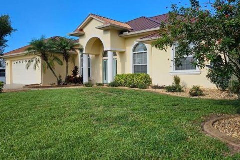 House in Lake Placid, Florida 3 bedrooms, 252.42 sq.m. № 1808515 - photo 1