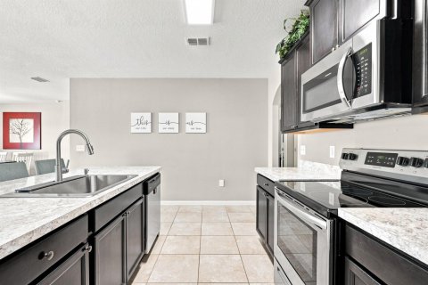 Casa en venta en Port St. Lucie, Florida, 4 dormitorios, 182.09 m2 № 2301769 - foto 13