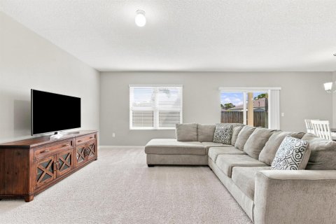 Casa en venta en Port St. Lucie, Florida, 4 dormitorios, 182.09 m2 № 2301769 - foto 8