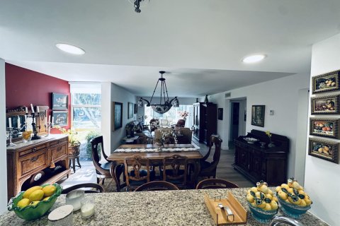 Condo in Boca Raton, Florida, 3 bedrooms  № 2261434 - photo 21