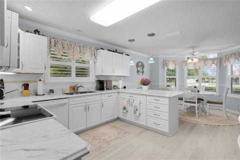 Casa en venta en The Villages, Florida, 3 dormitorios, 203.08 m2 № 1835799 - foto 3