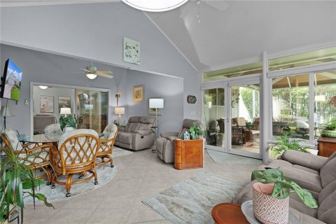 Casa en venta en The Villages, Florida, 3 dormitorios, 203.08 m2 № 1835799 - foto 13