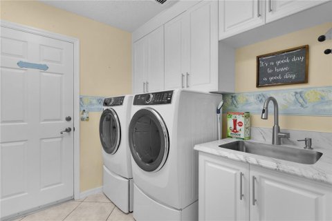 Casa en venta en The Villages, Florida, 3 dormitorios, 203.08 m2 № 1835799 - foto 27