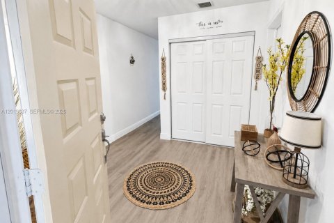 Adosado en venta en Wellington, Florida, 3 dormitorios, 193.61 m2 № 2185307 - foto 2