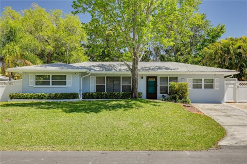 Casa en venta en Largo, Florida, 3 dormitorios, 139.17 m2 № 1903829 - foto 1