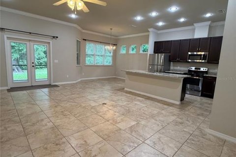 House in Gainesville, Florida 3 bedrooms, 146.79 sq.m. № 1808420 - photo 6
