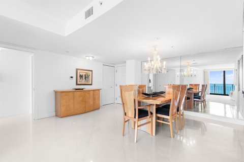 Condominio en alquiler en Riviera Beach, Florida, 2 dormitorios, 140.19 m2 № 2168291 - foto 7